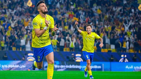 أليكس تيليس لاعب النصر