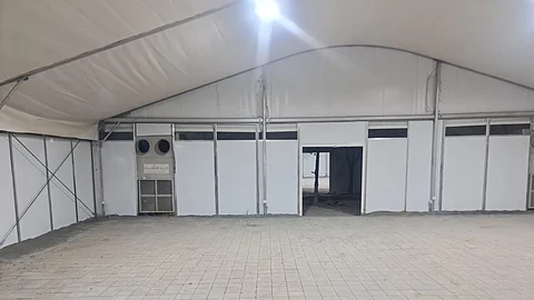 أرضية "الإنترلوك " تدخل مخيمات الحجاج بعرفات للمرة الأولى