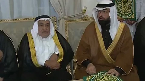 شاهد.. مراسم تسليم مفتاح الكعبة المشرفة للسادن الـ78