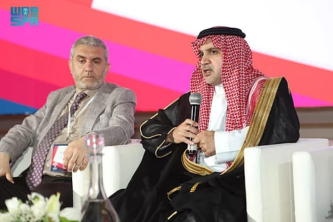 وكيل "الموارد البشرية" يستعرض مبادرات وبرامج المملكة للتعامل مع التغييرات في الرقمنة والتكنولوجيا
