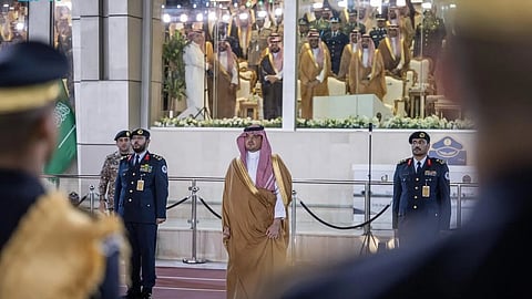 وزير الداخلية الأمير عبدالعزيز بن سعود يحضر حفل تخريج كلية الملك فهد الأمنية