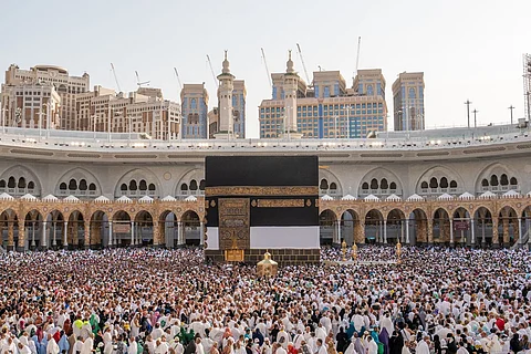 حجاج قادمون يرفعون عبارات الشكر والثناء ممزوجة بالدعوات لحكومة خادم الحرمين