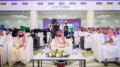 بمشاركة واسعة.. رئيس "جامعة الملك خالد" يدشن النسخة الثانية من "هاكاثون الابتكار في التعليم"