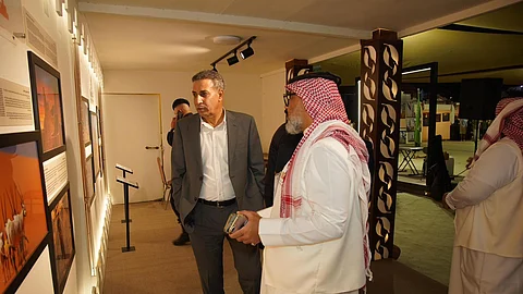 بعد زيارته لجناح المملكة.. محافظ جرش يثني على الحرف السعودية في مهرجان جرش الثقافي