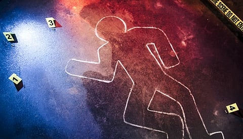 تحت تأثير المخدرات.. أردني يقتل أمه معتقدًا أنها زوجته!