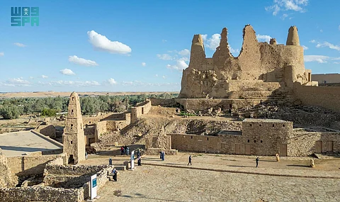 "مارد".. قلعة في دومة الجندل على ارتفاع نحو 600 متر تستقطب عشاق الآثار