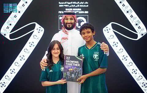 ولي العهد يبارك استكمال المملكة الإجراءات النهائية لملف استضافة كأس العالم 2034.. استعداداً لتسليمه لـ "فيفا"