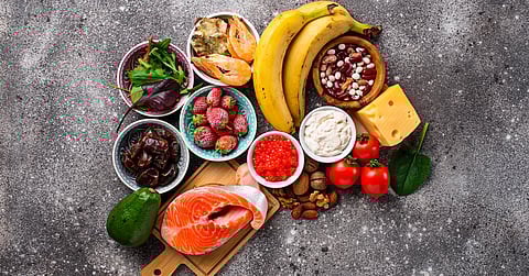 "الأسماك والكبدة والموز".. 6 أغذية تحسّن حالتك المزاجية يكشفها "صحي القصيم"