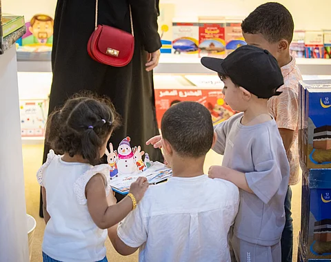 في يومه الثاني.. معرض المدينة المنورة للكتاب يستعرض تطورات الأدب ومستقبل الرواية النسائية