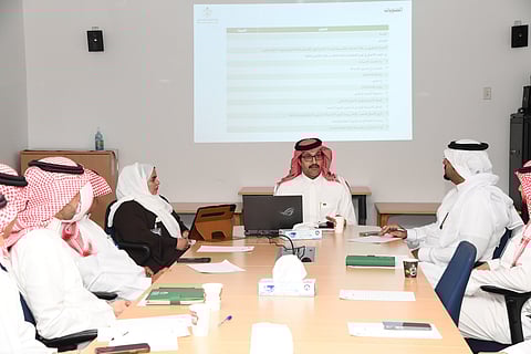 "البلديات والإسكان" و"أمانة جدة" تستعرضان الدور المركزي للأنشطة الاتصالية الرقابية في الأمانات