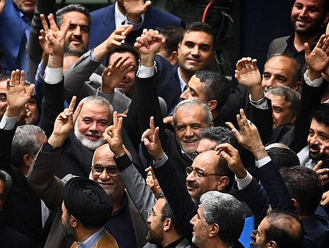 بالصور: ظهر مبتسمًا.. الساعات الأخيرة لـ"هنية" قبل اغتياله