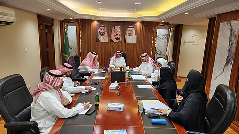 "الغامدي" يتابع استعداد لجان قبول الطلاب بمدارس الطائف