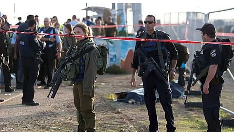 مقتل إسرائيلية وإصابة 4 بعملية طعن.. ومقتل المنفّذ