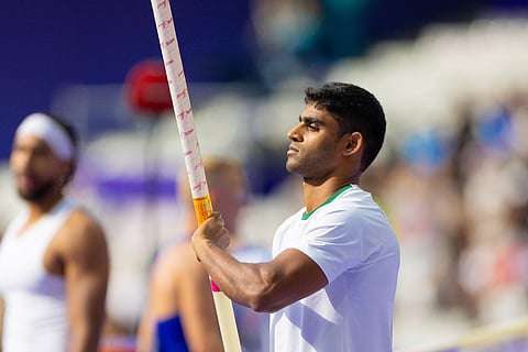 باريس.. "آل حزام" يشارك بتصفيات منافسات "القفز بالعصا"