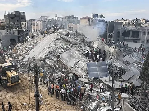 استشهاد ستة فلسطينيين في قصف الاحتلال الإسرائيلي خيمة للنازحين بمدينة غزة