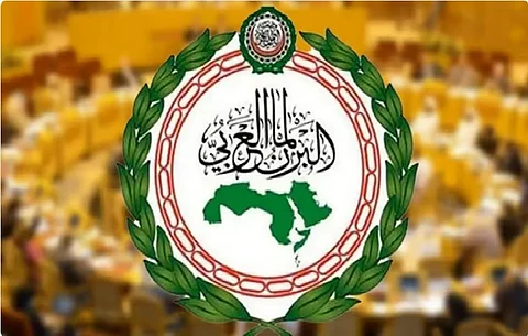 البرلمان العربي يدين استهداف الاحتلال الإسرائيلي مدرسة تؤوي نازحين في غزة