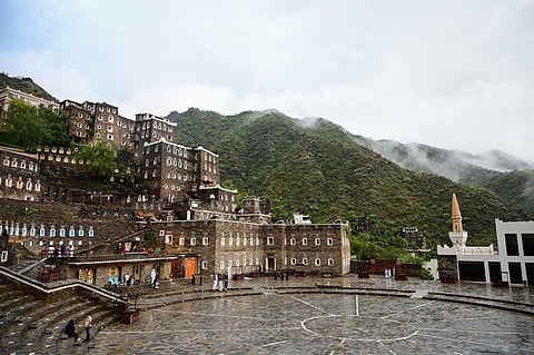 إقبال شبابي كبير على السياحة في عسير.. والسر في المنافسات الرياضية المتنوعة