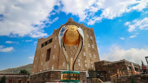 مَنْ يلامس الذهب.. الهلال للقب الخامس في السوبر أم النصر لثالث ألقابه في البطولة؟