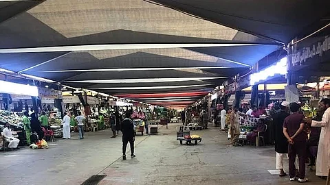 وافدون يسيطرون على سوق الخضار بجدة.. و"الخليف": لجنة للتوطين تكافح الظاهرة