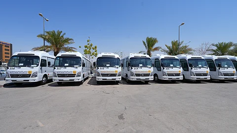 المجدوعي للسيارات "هيونداي" تستمر في شراكتها مع الشركة الوطنية للتربية والتعليم وتسلم 20 حافلة جديدة لعام 2024