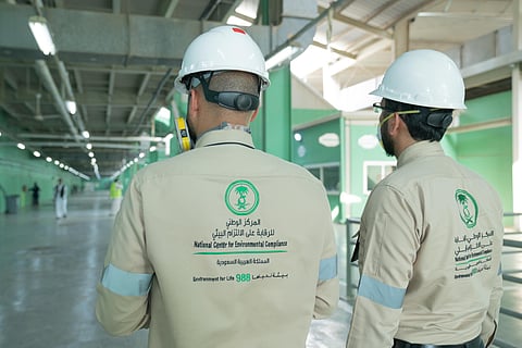 خلال 45 يومًا.. "الالتزام البيئي" يُصدر 882 تصريحًا لمنشآت تنموية لتحقيق التنمية المستدامة
