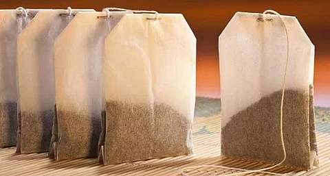 غبار وعفن ودقائق بلاستيك.. خبيرة تغذية تحذر من "أخطر أنواع الشاي"