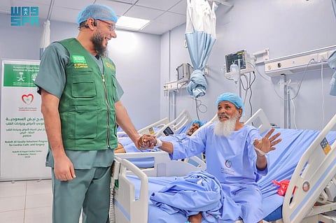 "إغاثي الملك سلمان" يختتم مشروع جراحة القسطرة القلبية في المكلا بحضرموت