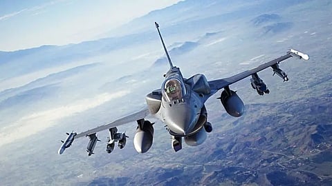 لم تُسقط بنيران روسية.. تحطم طائرة F-16 أوكرانية ومقتل قائدها