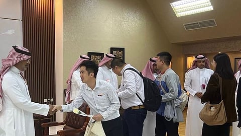 شاهد.. "تعليم ينبع" يستقبل المعلمين والمعلمات القادمين من الصين