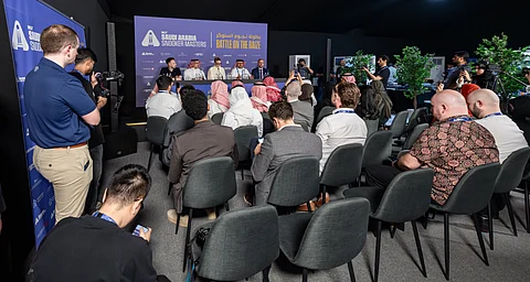 اللجنة المنظمة تقيم مؤتمرًا صحفيًا قبل انطلاق الجولة الخامسة.. أساطير العالم يدشنون مشاركتهم في الحدث العالمي في الرياض