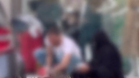 لا تعطهم ومعاً نكافح التسوّل.. سقوط عدد من المتسوّلين في قبضة رجال الأمن بجدة