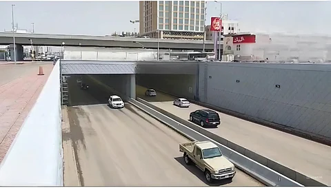 إعادة فتح نفق طريق الأمير ماجد مع شارع فلسطين بجدة في الاتجاهين