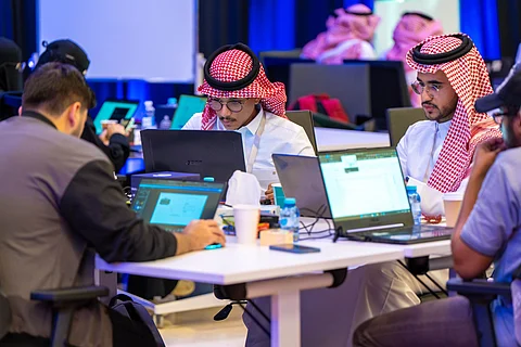 جلسات علمية تبحث الاستدامة البيئية خلال مؤتمر الحوسبة عالية الأداء بجامعة الملك خالد