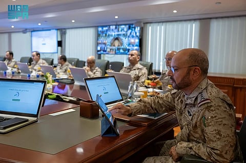 "الرويلي" يدشّن النظام الإلكتروني لمعادلة الشهادات الجامعية العسكرية الخارجية لمبتعثي "الدفاع"