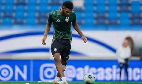 علي البليهي لاعب المنتخب السعودي