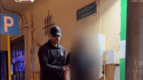 لا تعطهم.. سقوط شخصَيْن من الجنسية البنجلاديشية يمارسان التسوّل بالحدود الشمالية