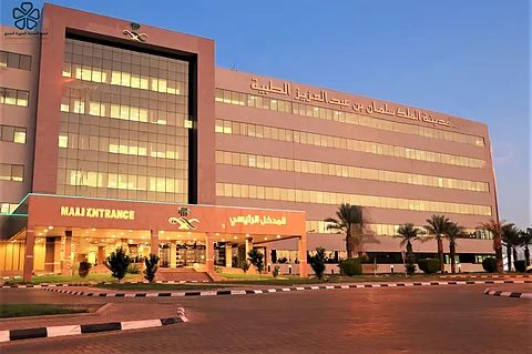 المدينة المنورة.. إنهاء معاناة "ثلاثينية" من ورم الخلايا العملاقة للعظم