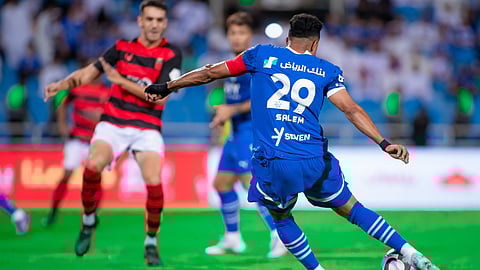 أمام الرياض وبثلاثية.. "الميترو" يعبر بالهلال إلى الصدارة