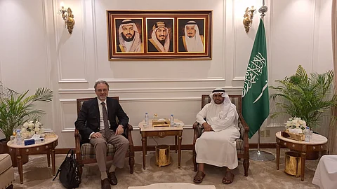 صالح السحيباني مستقبلًا المبعوث الخاص للأمين العام لمنظمة التعاون الإسلامي للإسلاموفوبيا محمد باتشاجي