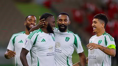 فرحة لاعبي الأهلي بهدف كيسيه في مرمى بيرسبوليس الإيراني