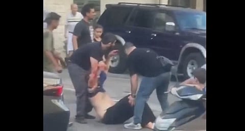 مشاهد توثّق انفجار أجهزة "البيجر" اللاسلكية في عدد من المتاجر ببيروت