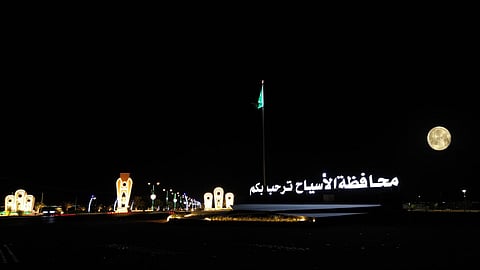 بتزيين الشوارع والميادين.. بلدية الأسياح تُنهي استعداداتها للاحتفال باليوم الوطني الـ94