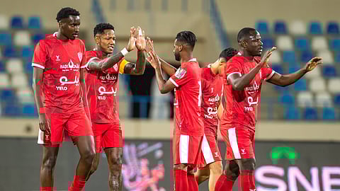 فرحة لاعبي العربي بالفوز على الأخدود في بطولة كأس الملك