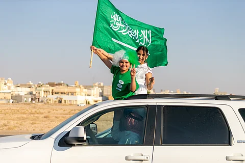 شاهد.. "سبق" ترصد فرحة الأطفال باليوم الوطني الـ 94 في الخرج