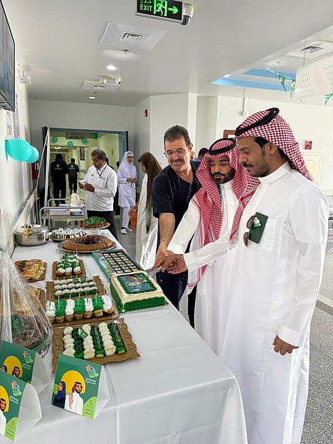 بمشاركة موظفيه والزوار.. "مستشفى ظلم العام" يحتفل باليوم الوطني الـ94