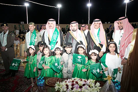وسط أجواء كرنفالية وحضور كبير.. "السديري" يرعى احتفالات الغاط باليوم الوطني الـ94