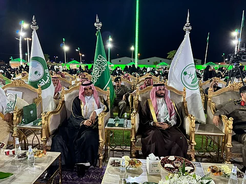 محافظ ثادق يرعى احتفالات اليوم الوطني.. "قصائد وطنية ومسيرات خيول وهدايا"
