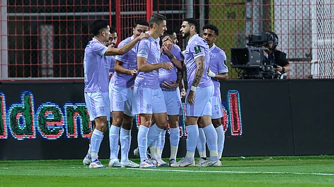 فرحة لاعبي التعاون بالفوز على أبها في مسابقة كأس خادم الحرمين الشريفين