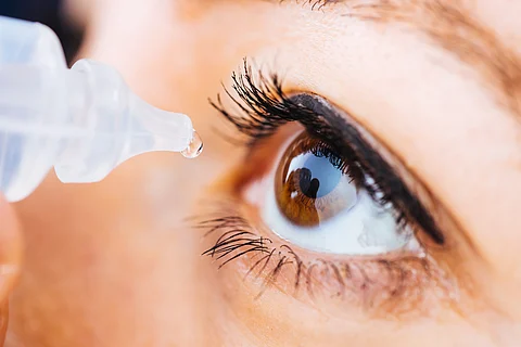 "قطرات عين" قد تسبب فقدان النظر.. ومختص يحذّر: استشارة الطبيب واجبة