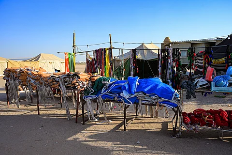 حراك تجاري لمستلزمات الإبل في مهرجان "جادة بالطائف"